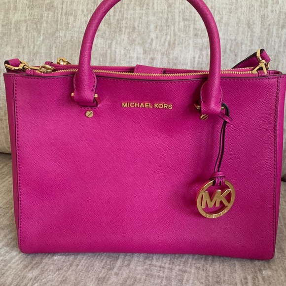 Michael Kors Satchel Fuschia - Picture 3 of 11